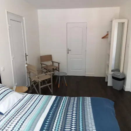 Le Cheminblanc Parentale Bed & Breakfast